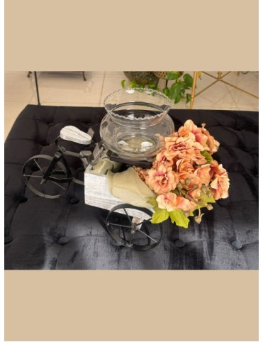 Enchanting Wrought Iron & Wooden Cycle Décor