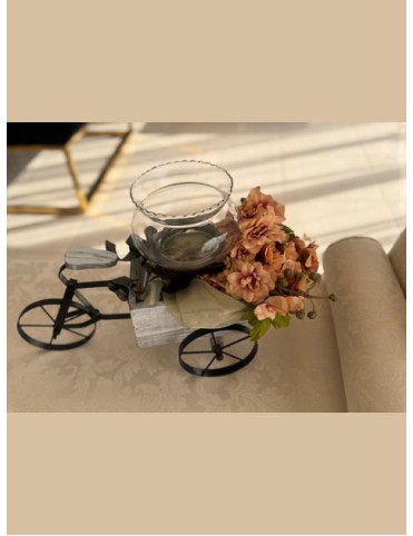 Enchanting Wrought Iron & Wooden Cycle Décor