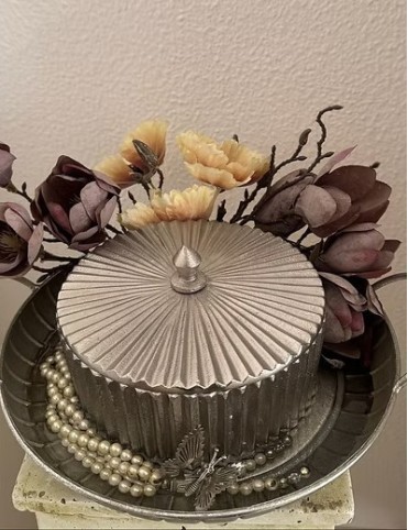 Gilded Flutter Keepsake Set