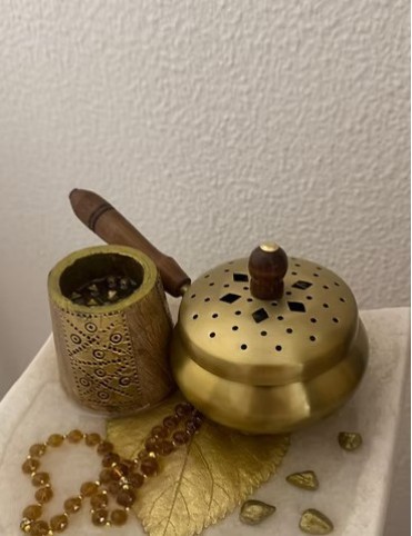 Golden Ember Oudh Ritual Set