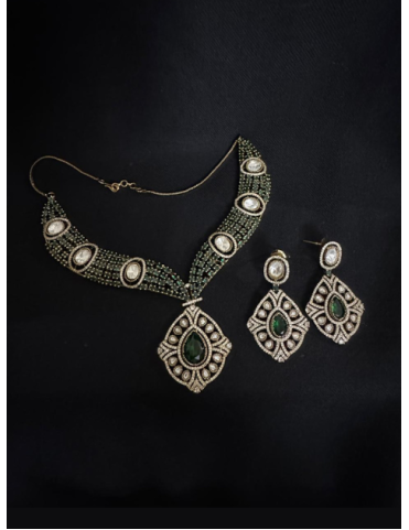 Neck Piece and Earring Set - MJ 1014