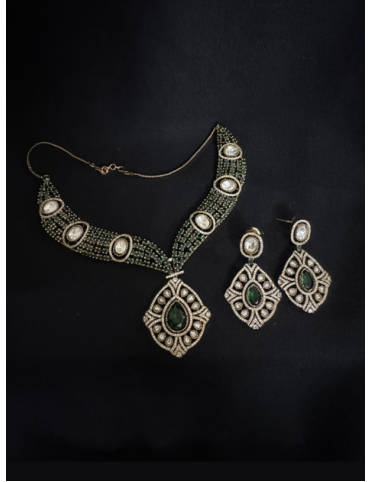 Neck Piece and Earring Set - MJ 1014