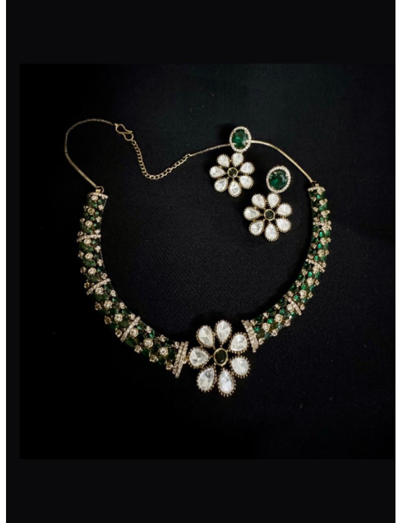 Neckpiece and Earrings - MJ 1006