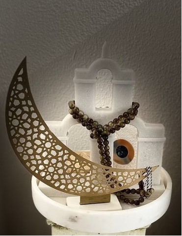Noor Crescent Sanctuary Lamp