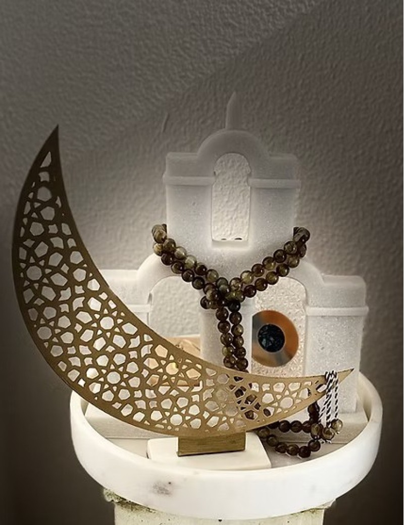 Noor Crescent Sanctuary Lamp