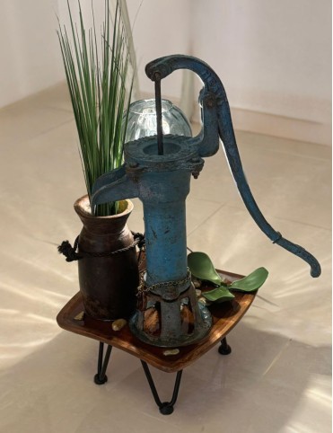 The Azure Relic Hand - Pump Lamp