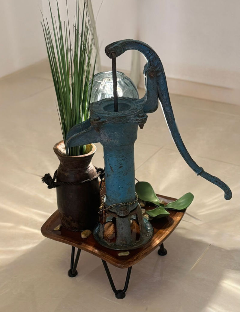 The Azure Relic Hand - Pump Lamp