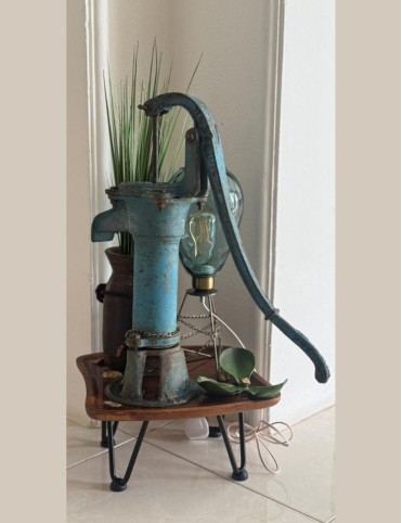 The Azure Relic Hand - Pump Lamp