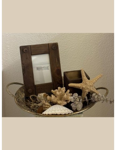 Tide & Timber Arrangement
